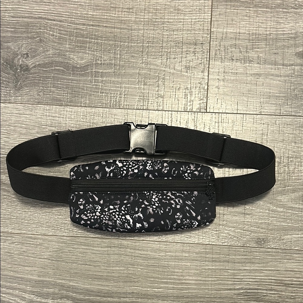 Oak And Reed Belt Fanny pack.